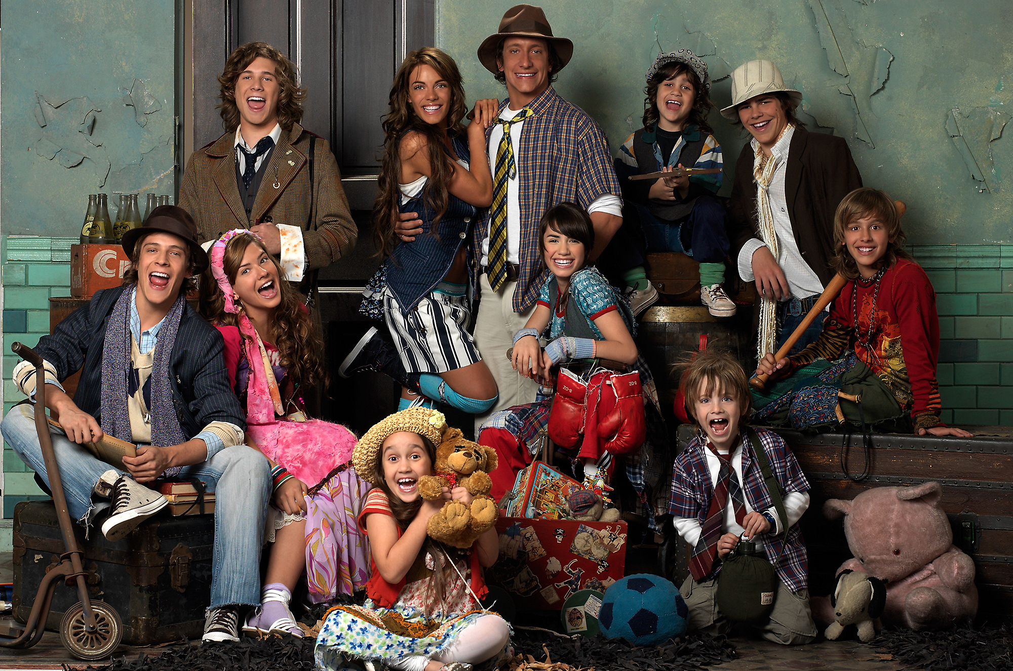 Casi ángeles foto de estudio en un tractor